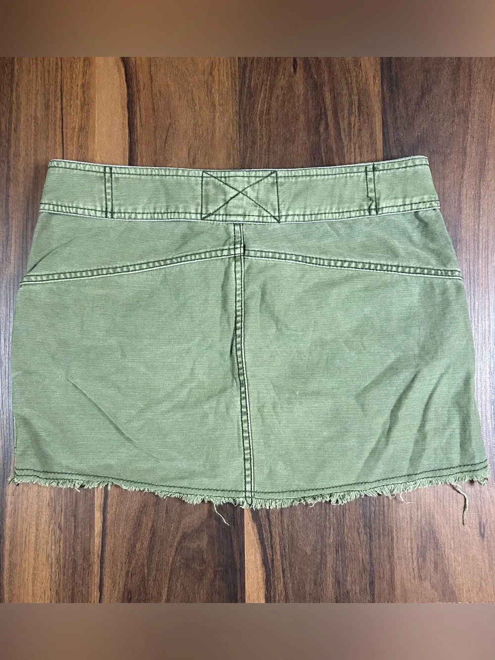 Free People Olive Green hangin’ on tight cargo mini skirt.